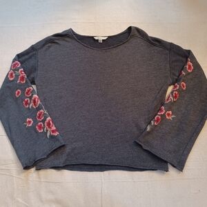 American Eagle Outfitters Sweater With Embroidered Flowers Women's Size Small